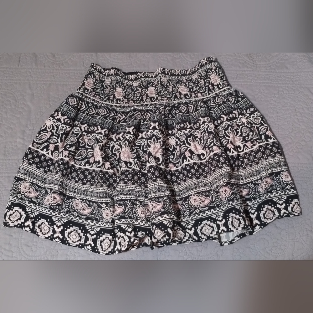 Black and White Skirt Sz. S